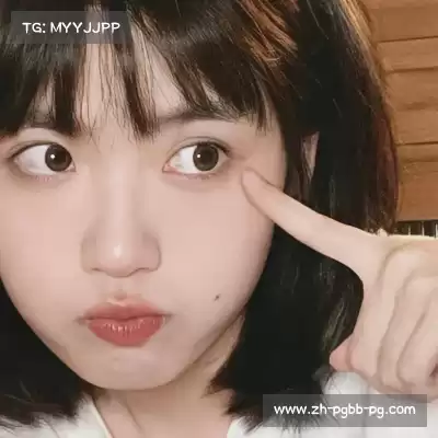 薄香绮